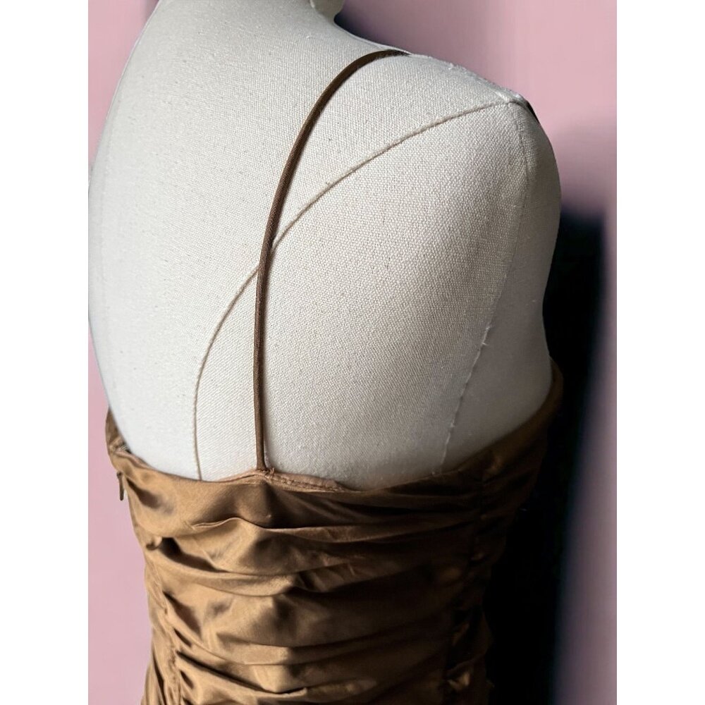 Cachet Gold Ruched Prom Dress - Picture 6 of 9